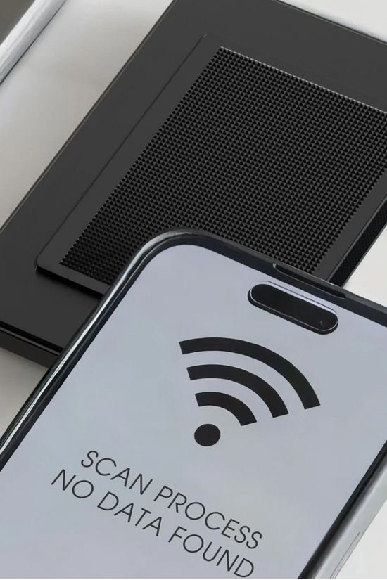UniqTouch Card Wallet