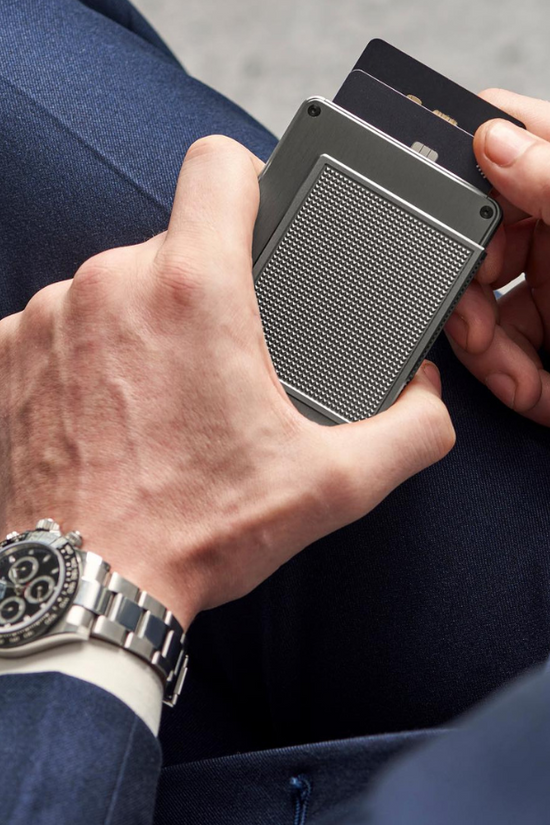 UniqTouch Card Wallet